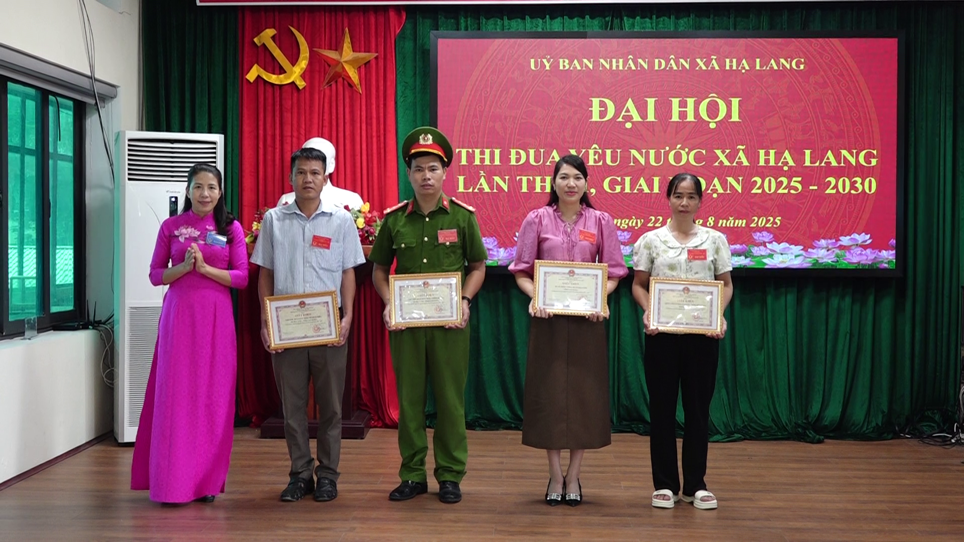 anh tin bai
